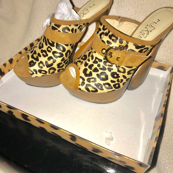 Naughty Monkey High Heel Shoes Size 8 - Picture 4 of 6